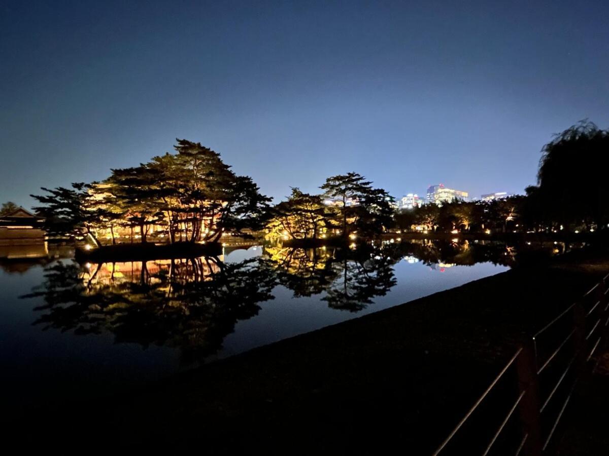 Villa Gyeongbokgung House *